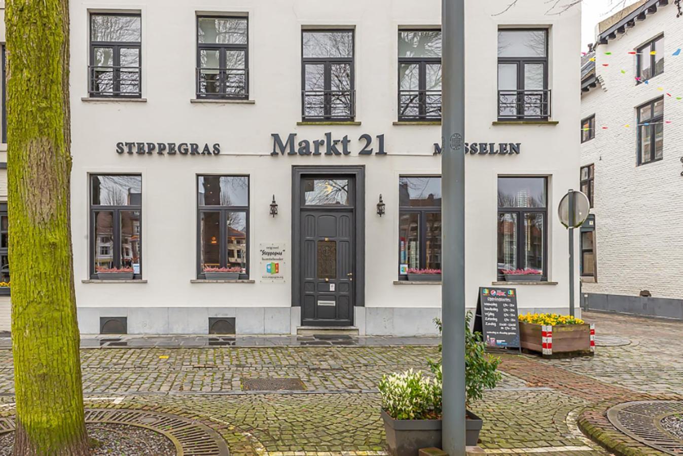 Guesthouses By Hotel Van Eyck Maaseik Exterior foto