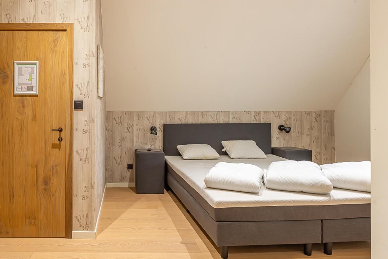 Guesthouses By Hotel Van Eyck Maaseik Exterior foto